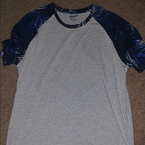 Men’s XL shirt